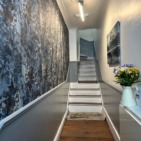 "Bright & Spacious" 3 Bedroom Flat By Kings Cross, St Pancras Station!!!!64 Londra Exterior foto