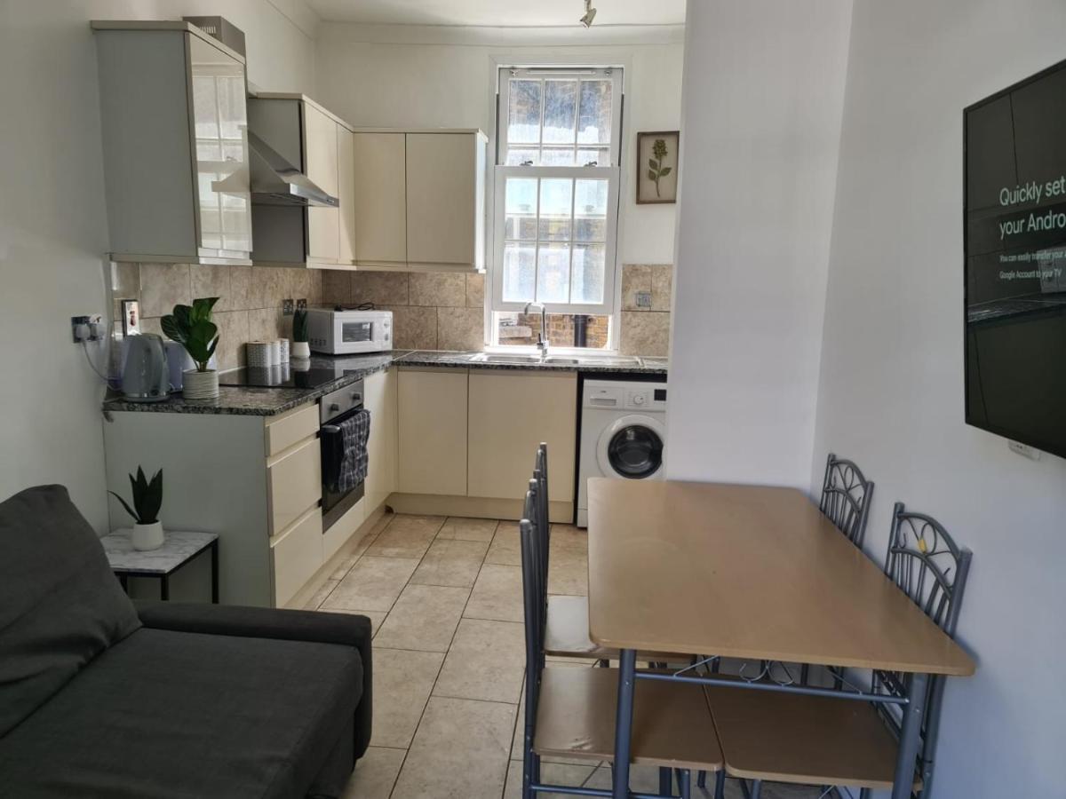 "Bright & Spacious" 3 Bedroom Flat By Kings Cross, St Pancras Station!!!!64 Londra Exterior foto