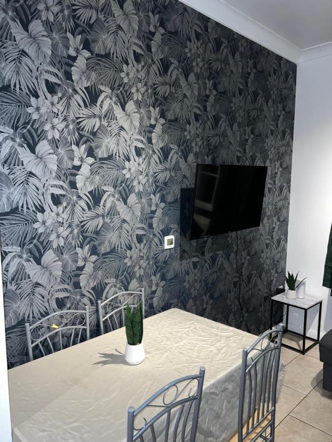 "Bright & Spacious" 3 Bedroom Flat By Kings Cross, St Pancras Station!!!!64 Londra Exterior foto