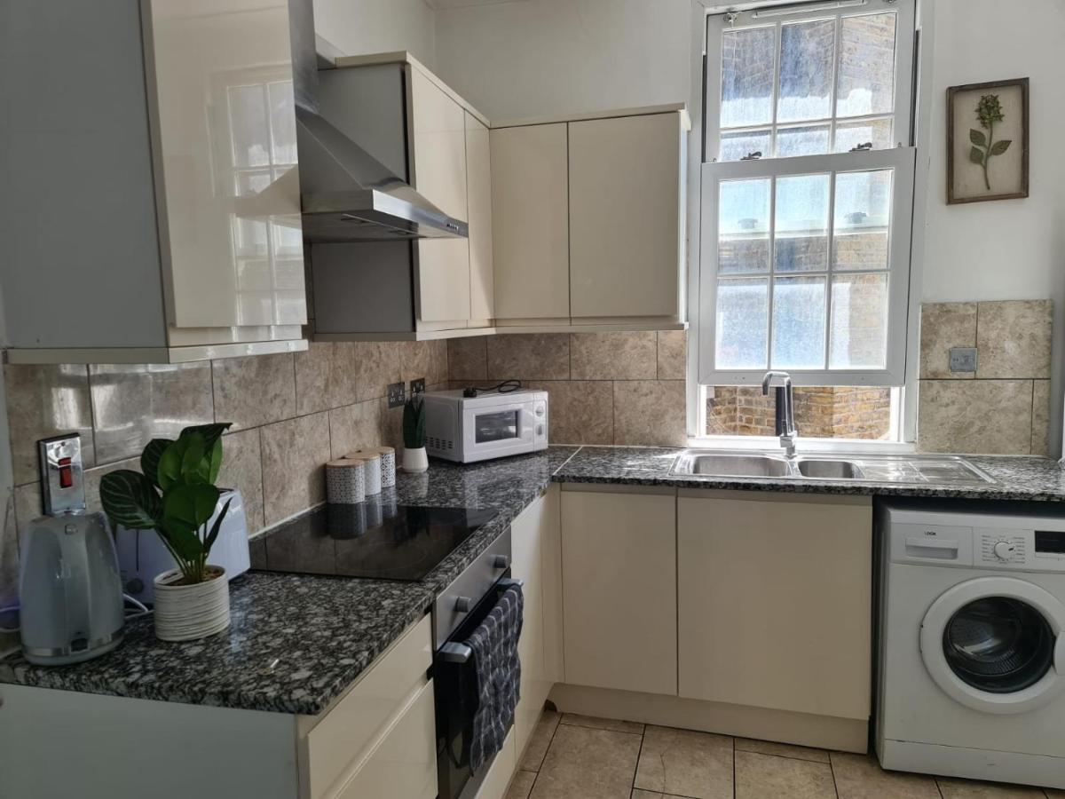 "Bright & Spacious" 3 Bedroom Flat By Kings Cross, St Pancras Station!!!!64 Londra Exterior foto