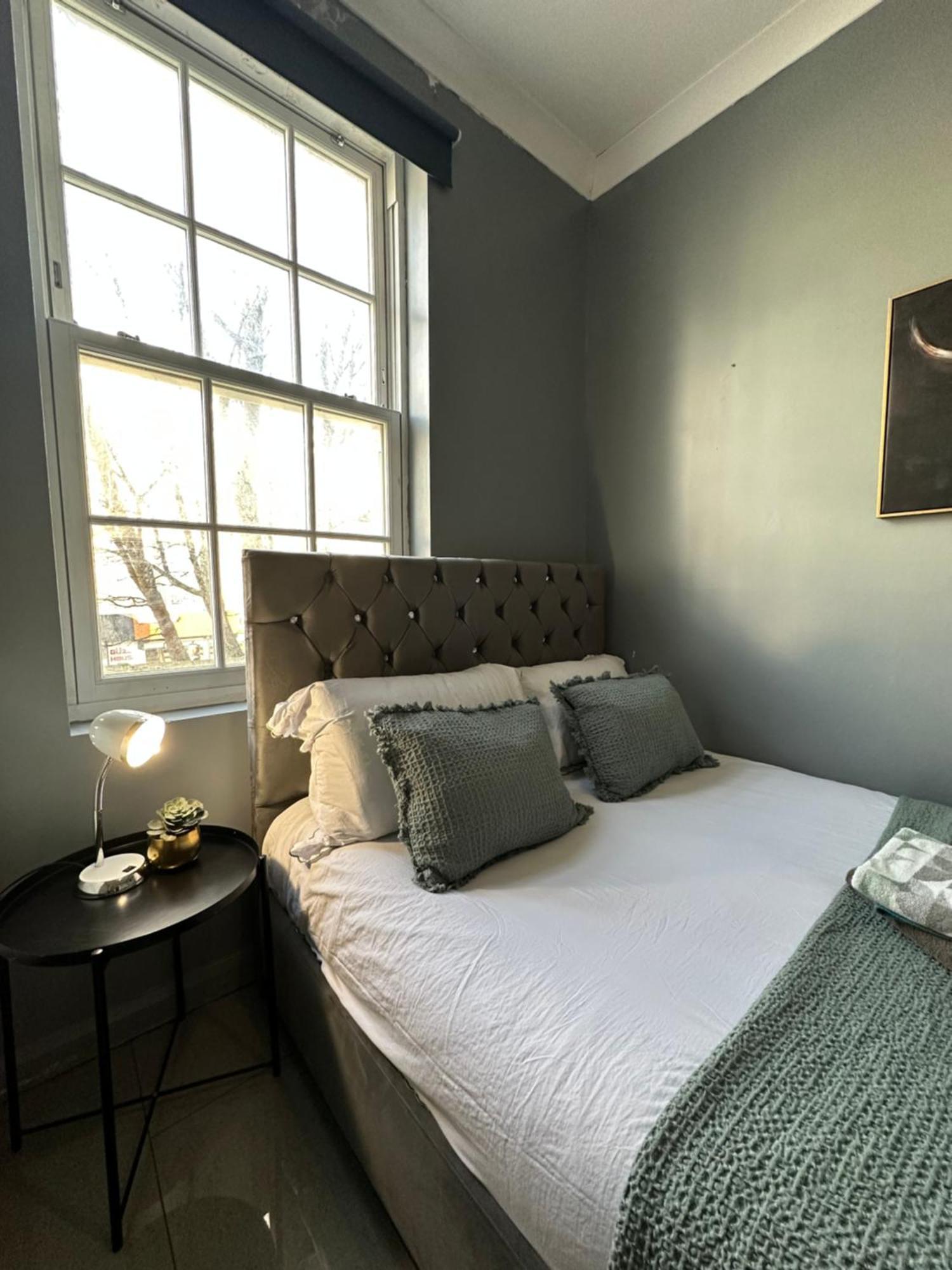 "Bright & Spacious" 3 Bedroom Flat By Kings Cross, St Pancras Station!!!!64 Londra Exterior foto