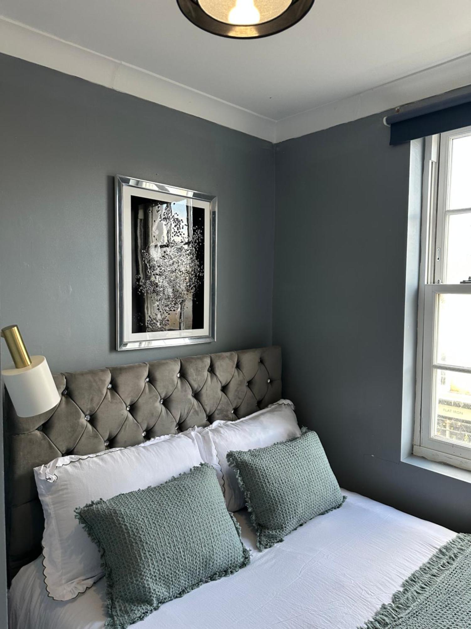 "Bright & Spacious" 3 Bedroom Flat By Kings Cross, St Pancras Station!!!!64 Londra Exterior foto