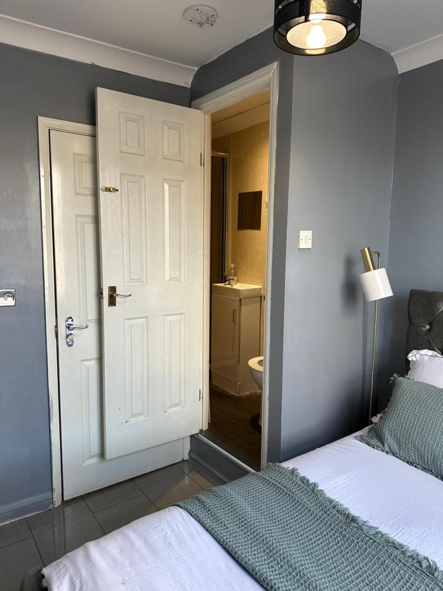 "Bright & Spacious" 3 Bedroom Flat By Kings Cross, St Pancras Station!!!!64 Londra Exterior foto