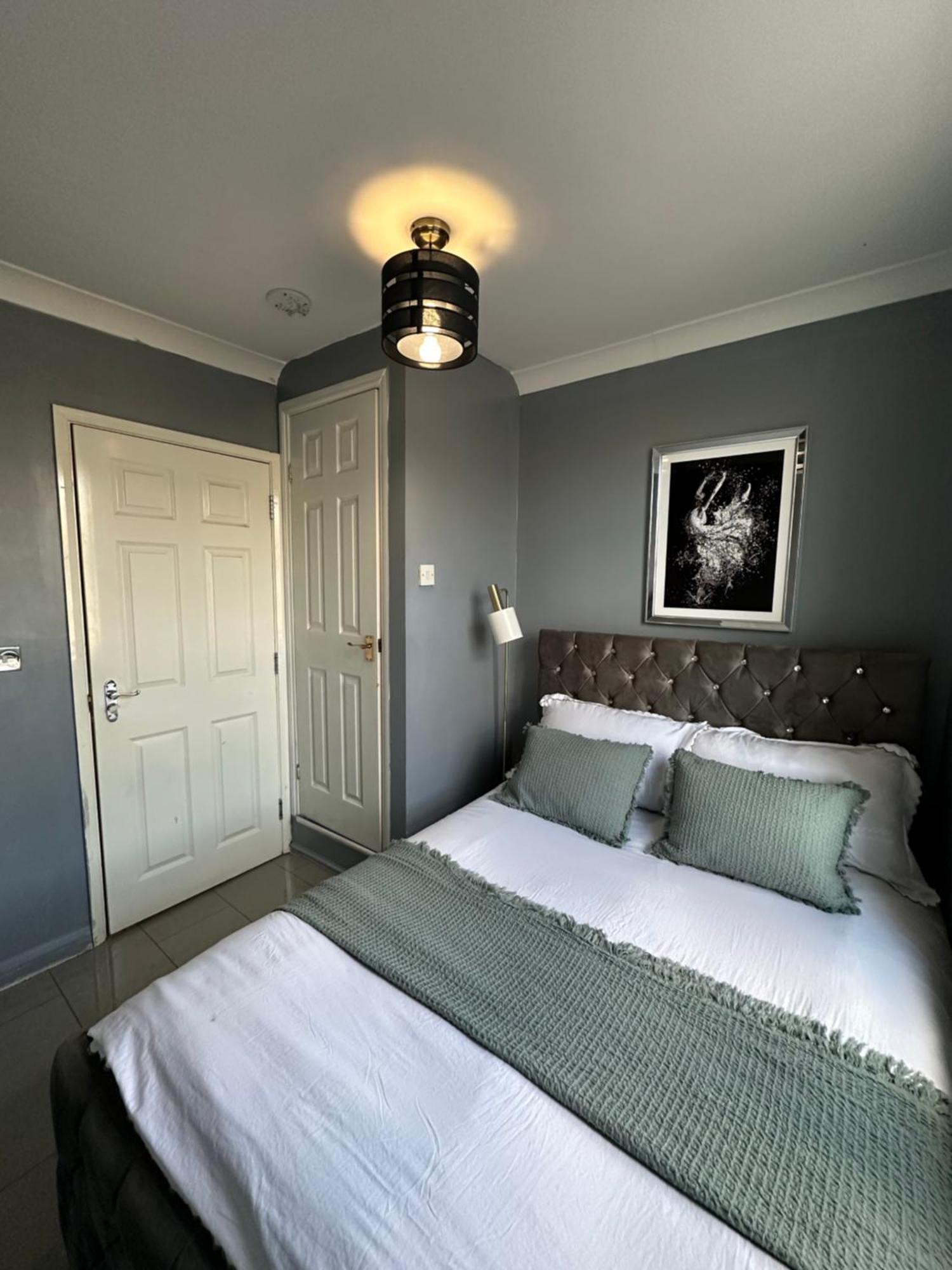 "Bright & Spacious" 3 Bedroom Flat By Kings Cross, St Pancras Station!!!!64 Londra Exterior foto