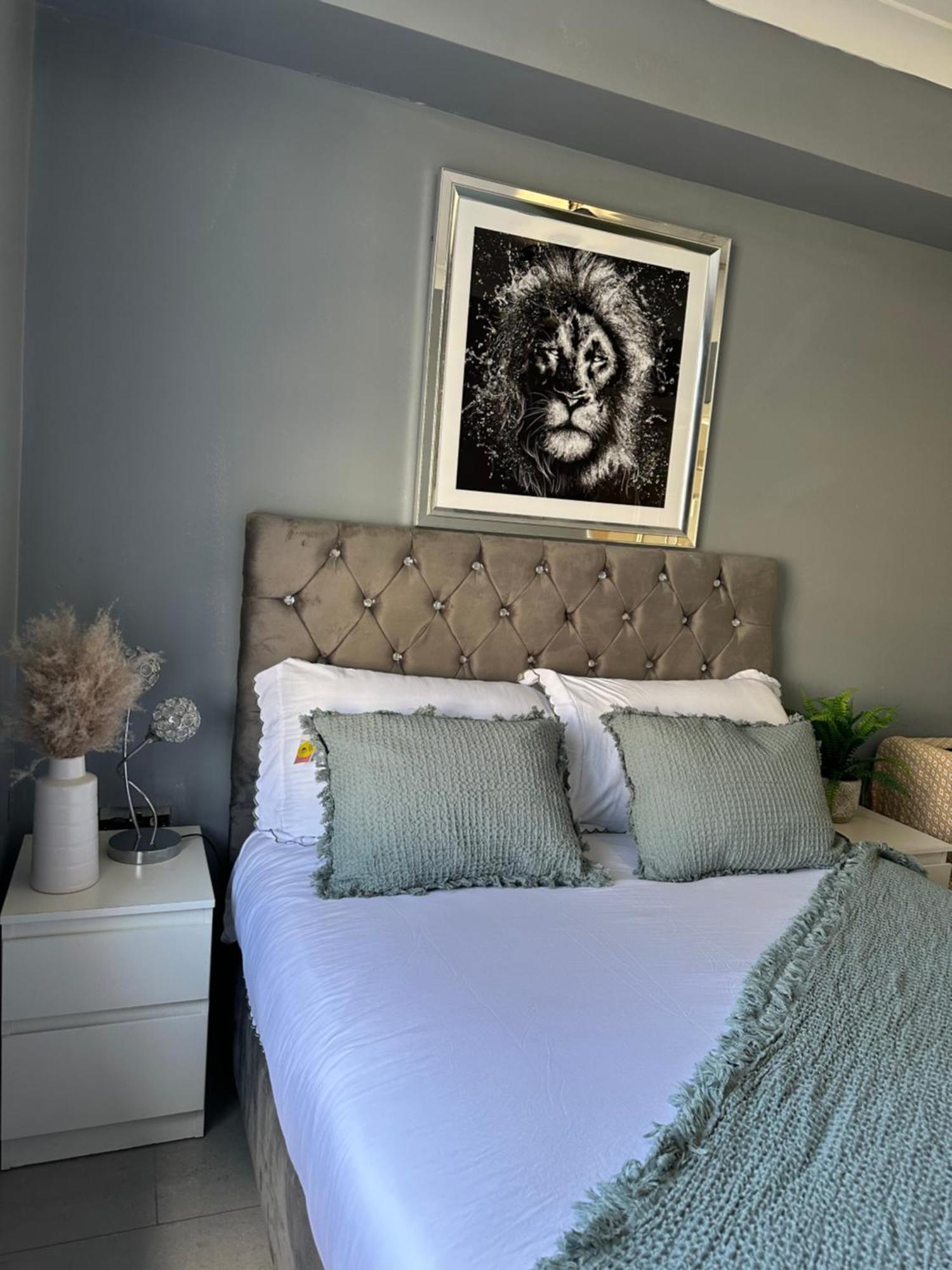 "Bright & Spacious" 3 Bedroom Flat By Kings Cross, St Pancras Station!!!!64 Londra Exterior foto