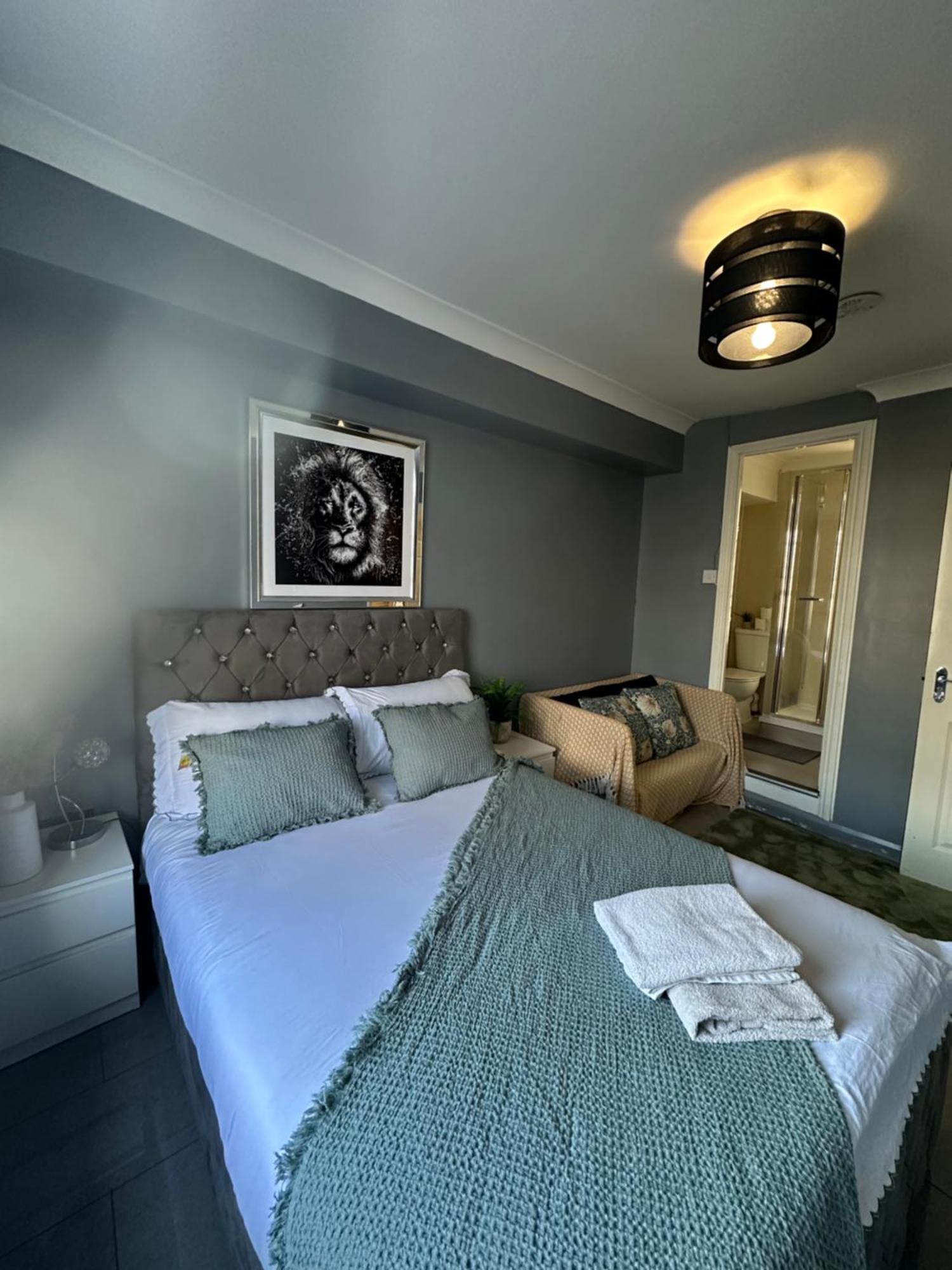 "Bright & Spacious" 3 Bedroom Flat By Kings Cross, St Pancras Station!!!!64 Londra Exterior foto