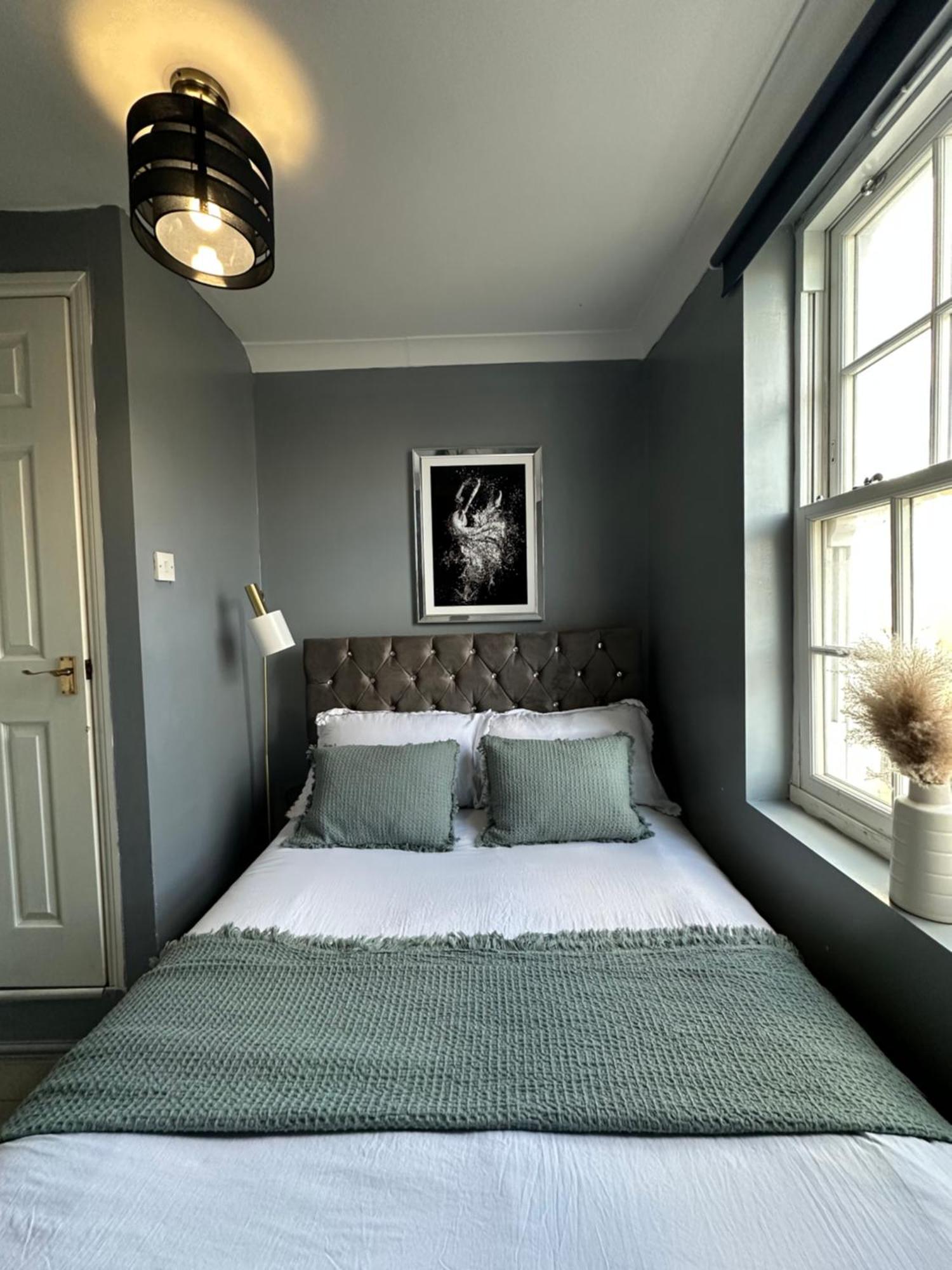"Bright & Spacious" 3 Bedroom Flat By Kings Cross, St Pancras Station!!!!64 Londra Exterior foto