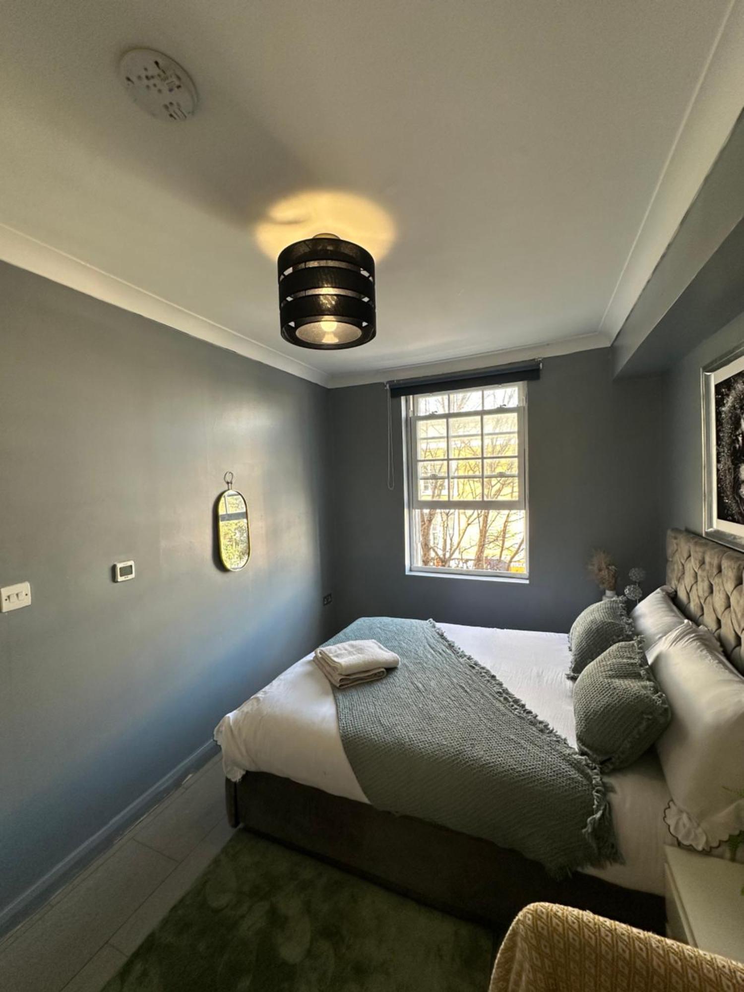 "Bright & Spacious" 3 Bedroom Flat By Kings Cross, St Pancras Station!!!!64 Londra Exterior foto